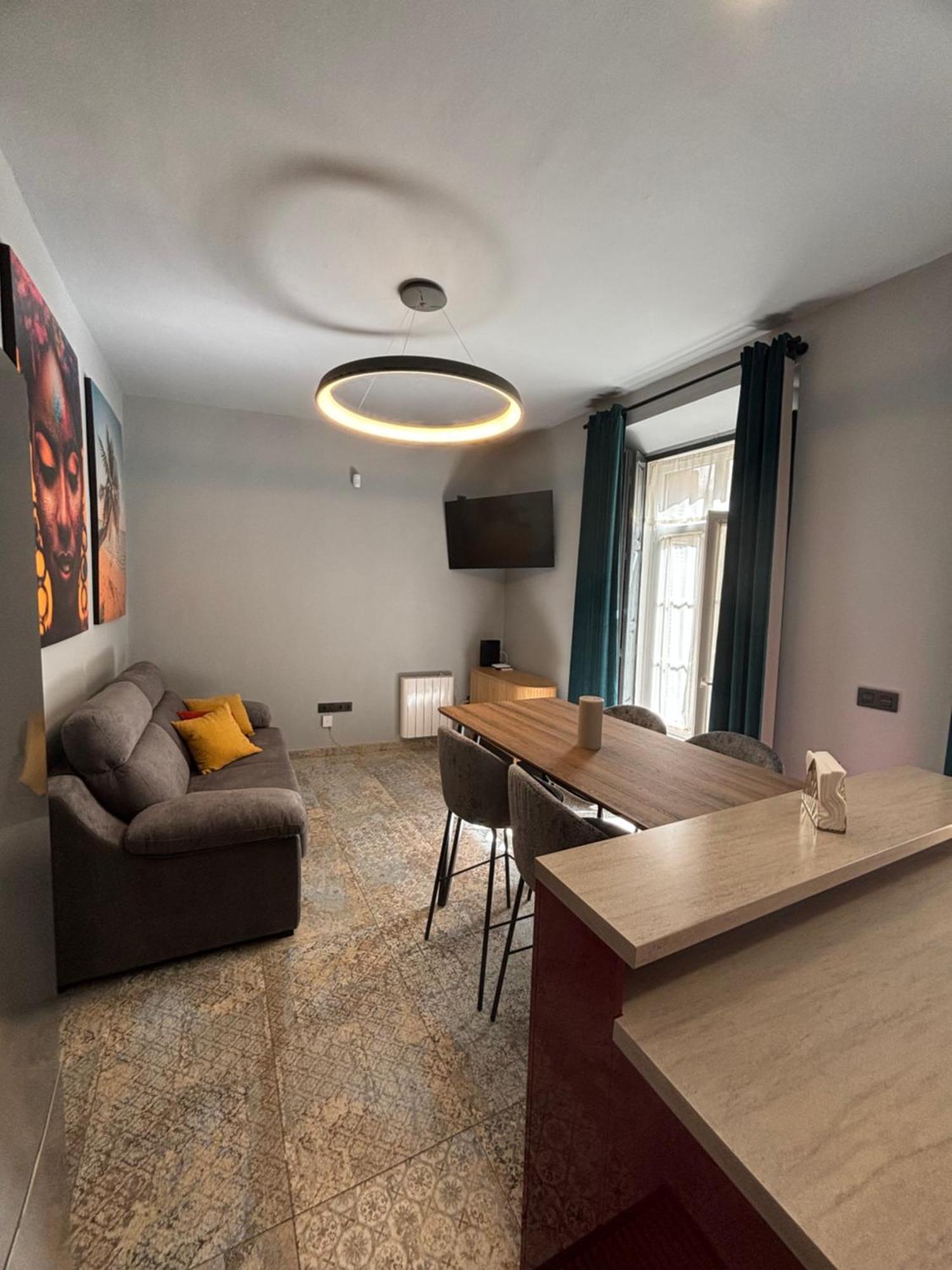 Alma De Malaga 2Br Stay With Art History & Comfort In The Heart Of The City Màlaga Exteriér fotografie