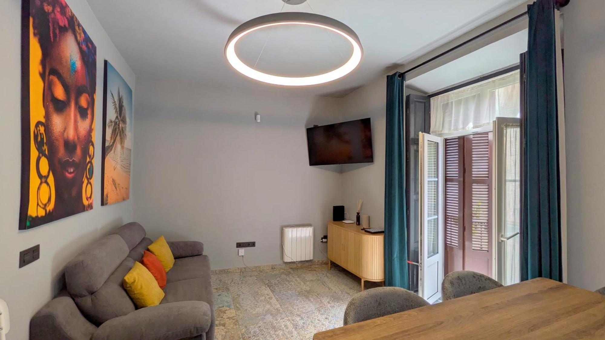 Alma De Malaga 2Br Stay With Art History & Comfort In The Heart Of The City Màlaga Exteriér fotografie
